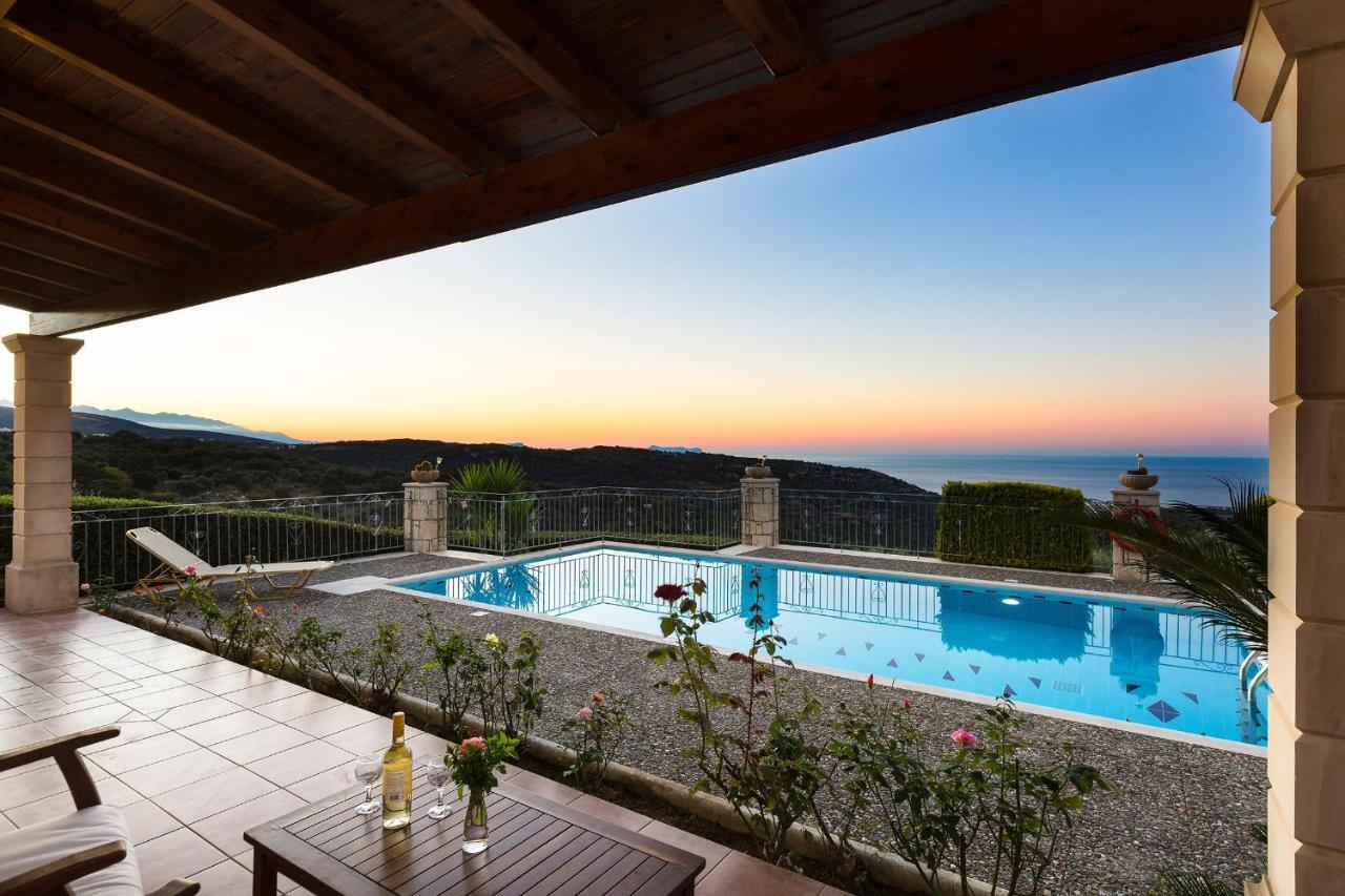 Belvedere Villas Prasiai Exteriér fotografie